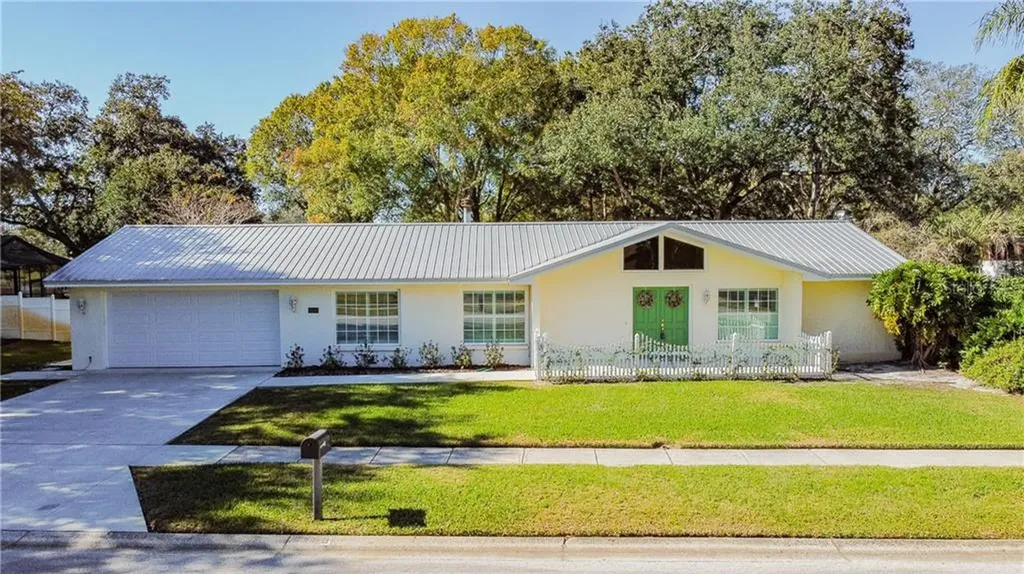 9208 Knights Branch Street Temple Terrace FL 33637