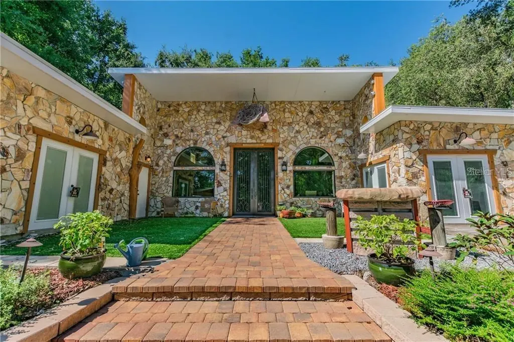 7148 W Livingston Street Orlando FL 32835