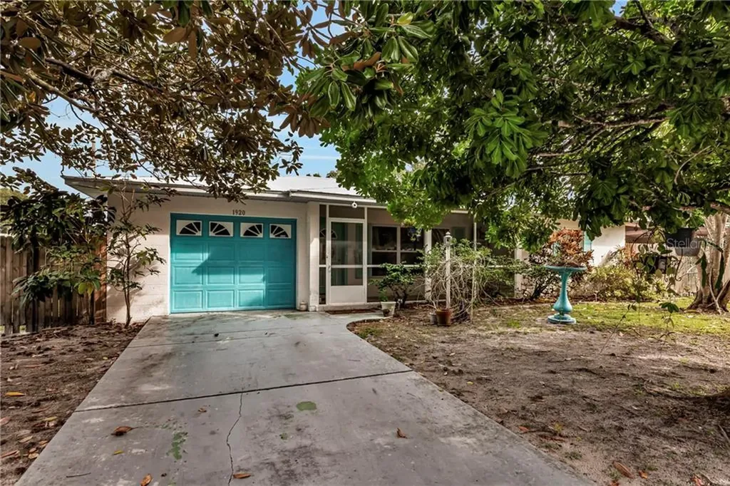 1920 16th Avenue Drive W Bradenton FL 34205
