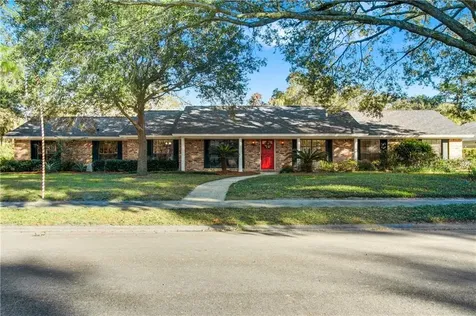 126 Valencia Loop Altamonte Springs FL 32714