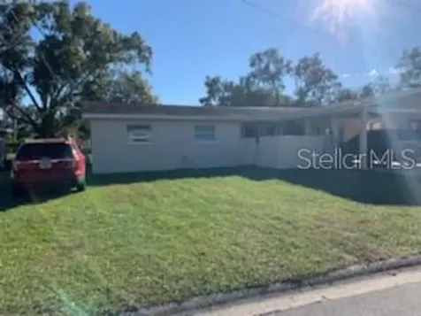 2211 W Pilaklakaha Avenue Auburndale FL 33823