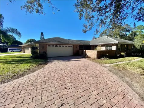 439 Gleneagles Court Winter Haven FL 33884