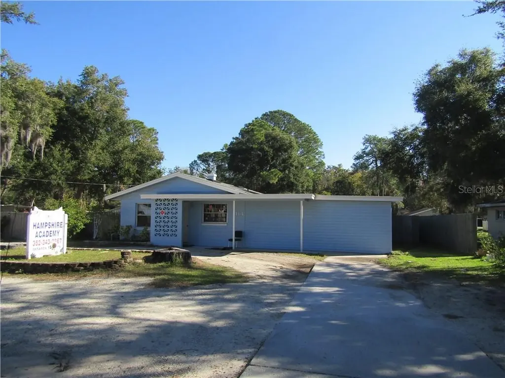 1114 N New Hampshire Avenue Tavares FL 32778