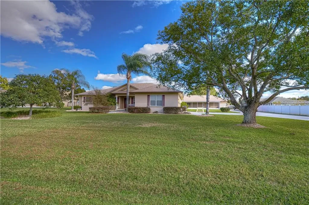 2207 Jaudon Road Dover FL 33527