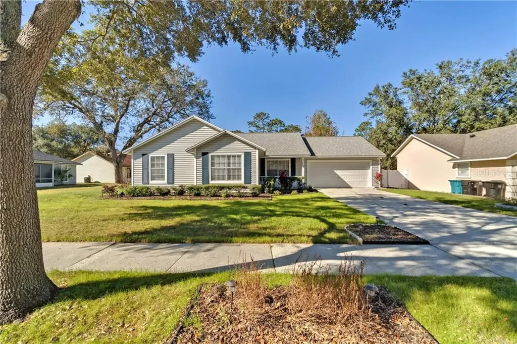 5126 Clarion Oaks Drive Orlando FL 32808