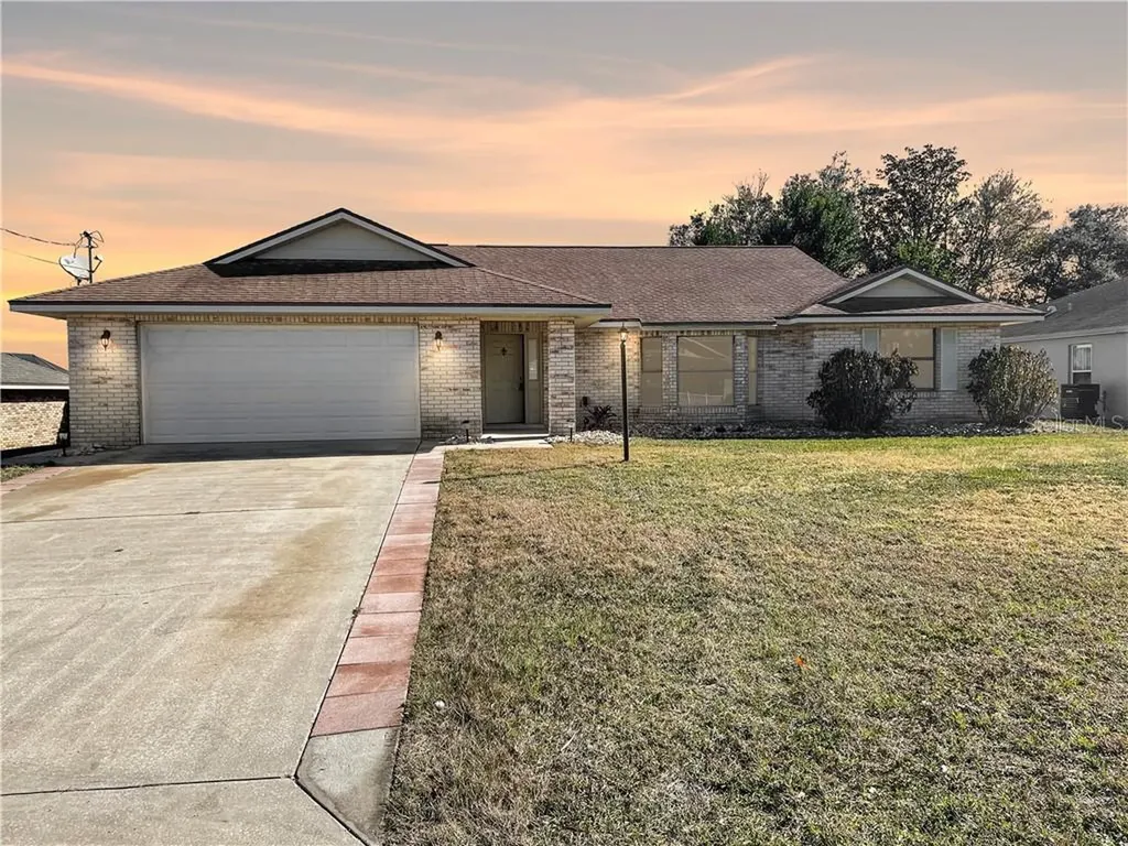 1131 W Seagate Drive Deltona FL 32725