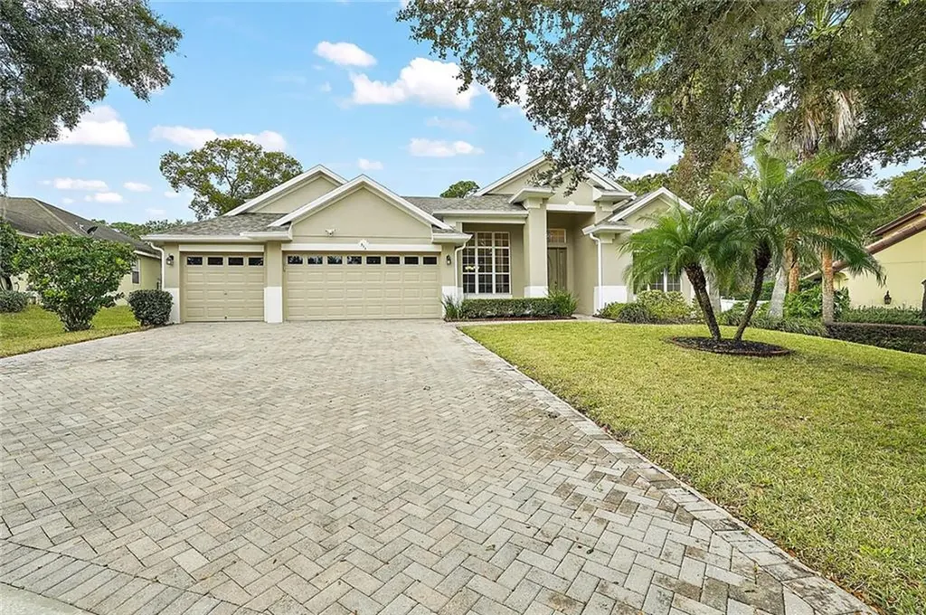 311 W Blue Water Edge Drive Eustis FL 32736
