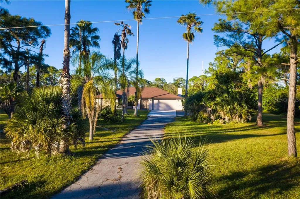 2385 Buckskin Drive Englewood FL 34223