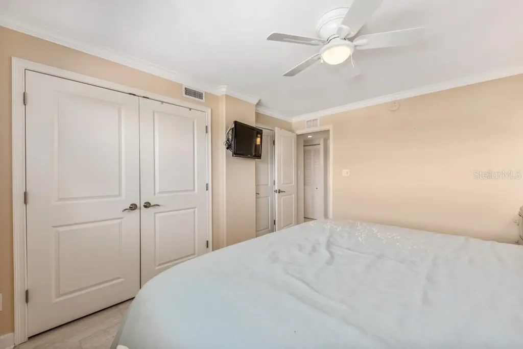 5770 Midnight Pass Road Sarasota FL 34242