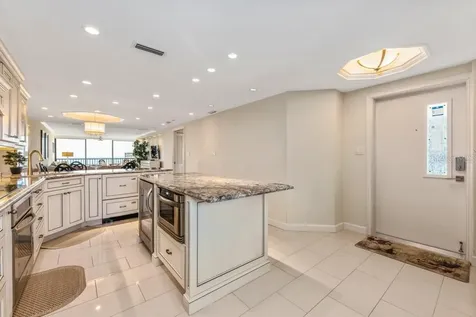 5770 Midnight Pass Road Sarasota FL 34242