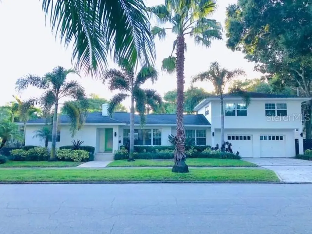 2031 Bay Street NE St Petersburg FL 33704