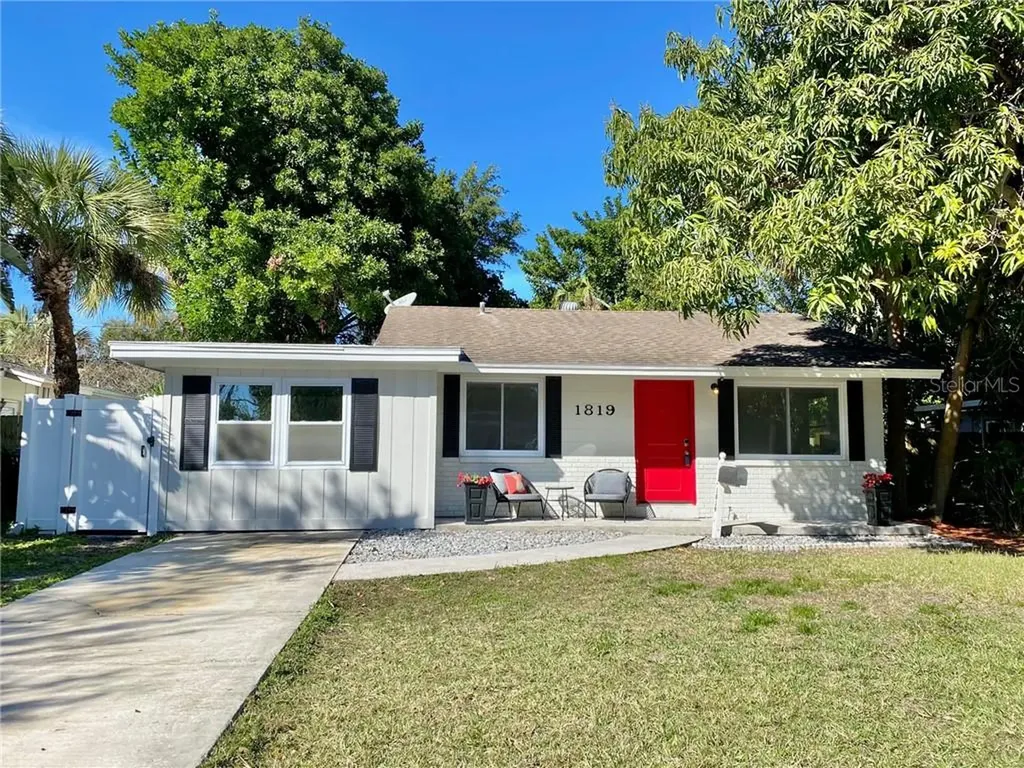 1819 Michigan Avenue NE St Petersburg FL 33703