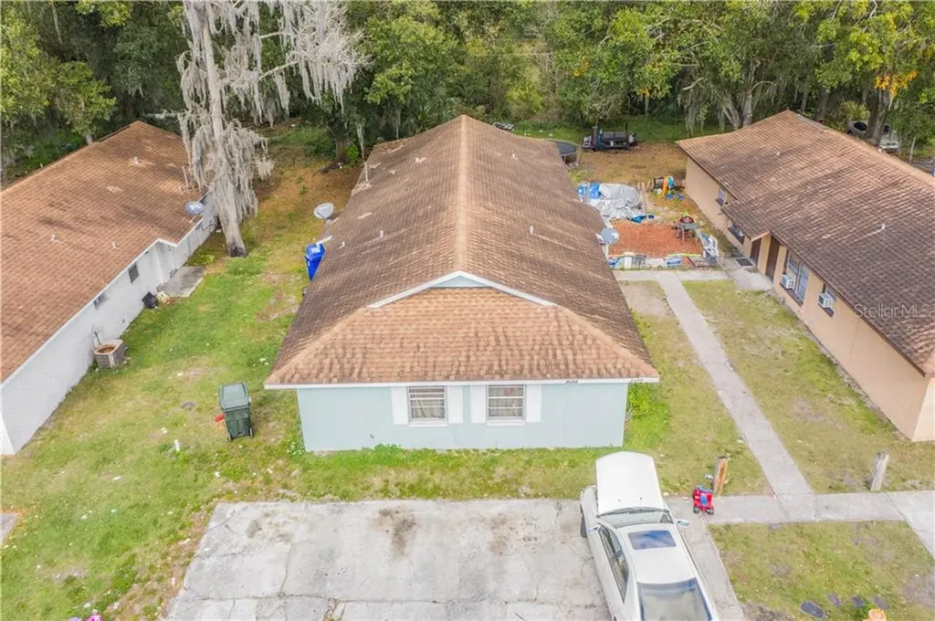 2493-2495 Chestnut Woods Drive Lakeland FL 33815