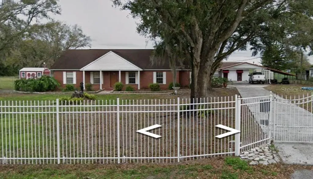 706 E Mcdonald Road Plant City FL 33567