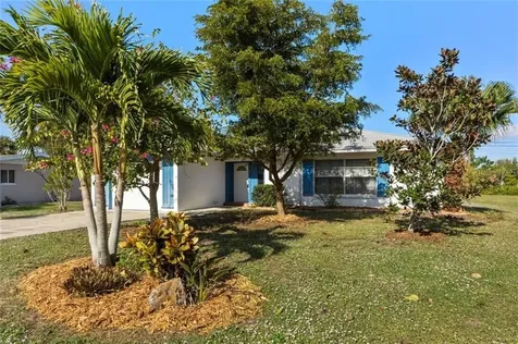 906 E 2nd Street Englewood FL 34223
