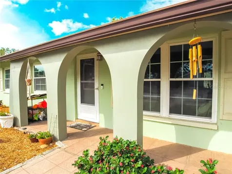 10018 83rd Way Seminole FL 33777