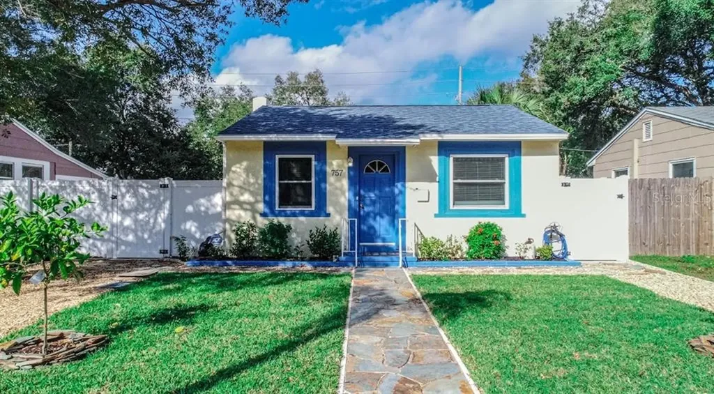 757 52nd Avenue N St Petersburg FL 33703