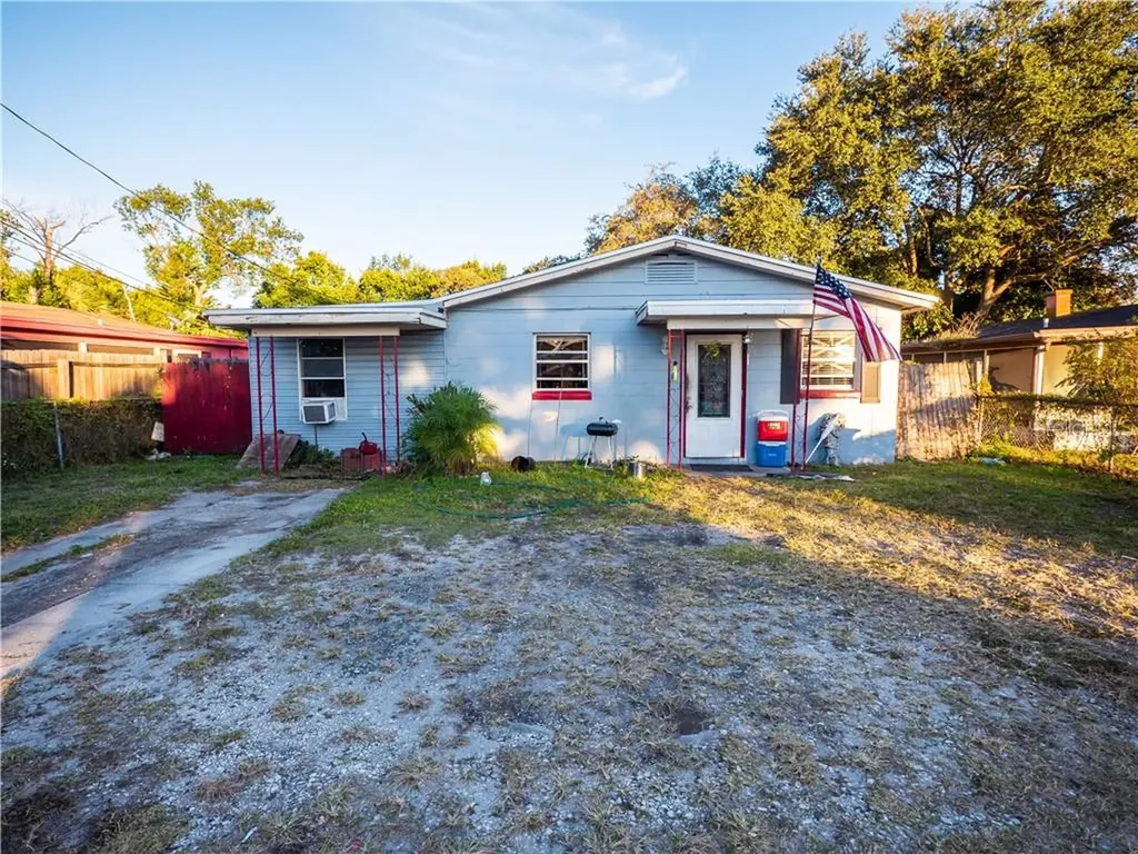 611 Poinsettia Road Auburndale FL 33823