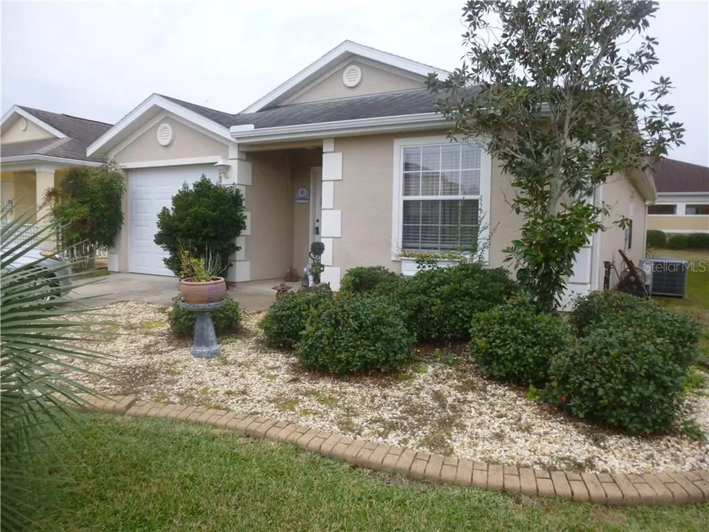 12288 NE 50th Court Oxford FL 34484