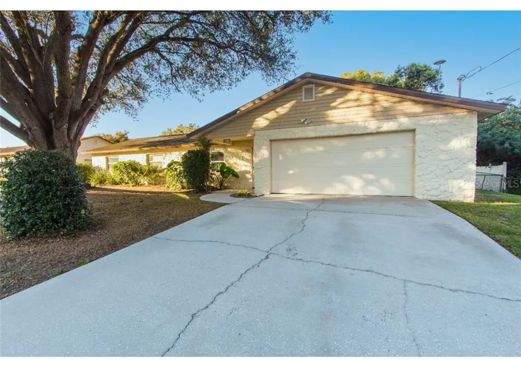 650 E Sanford Street Lake Alfred FL 33850