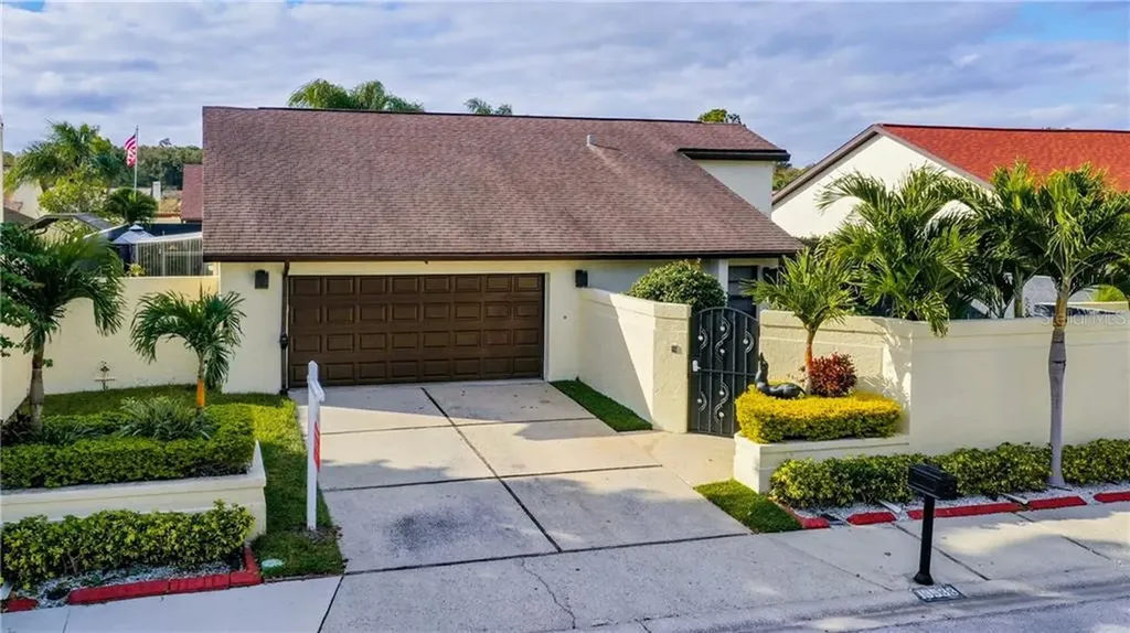 13533 Avista Drive Tampa FL 33624
