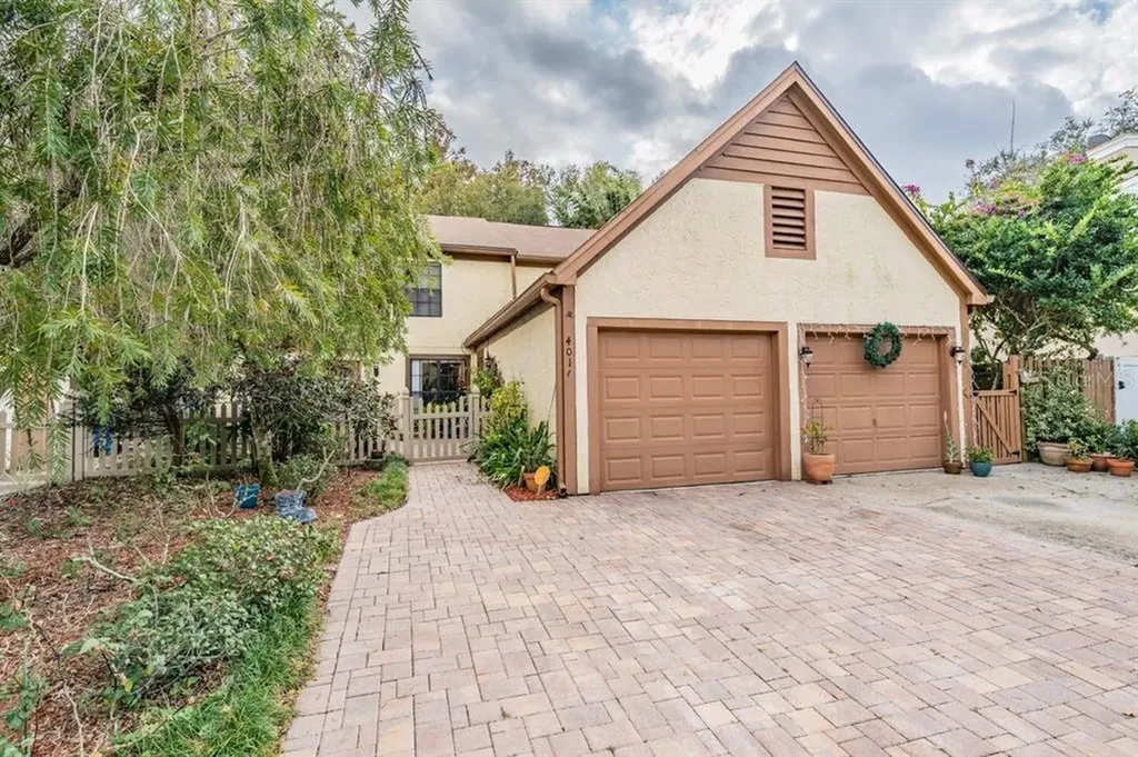 4014 Huxford Court Tampa FL 33624
