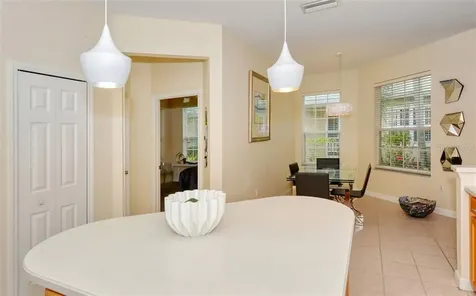 6953 Mystic Lane Sarasota FL 34243