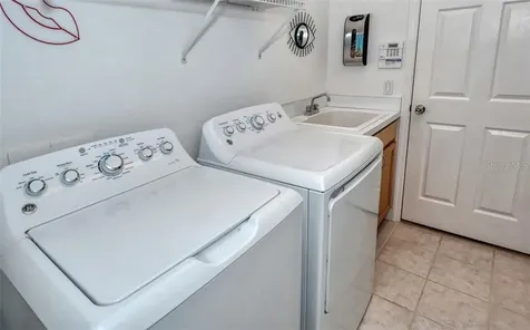 6953 Mystic Lane Sarasota FL 34243