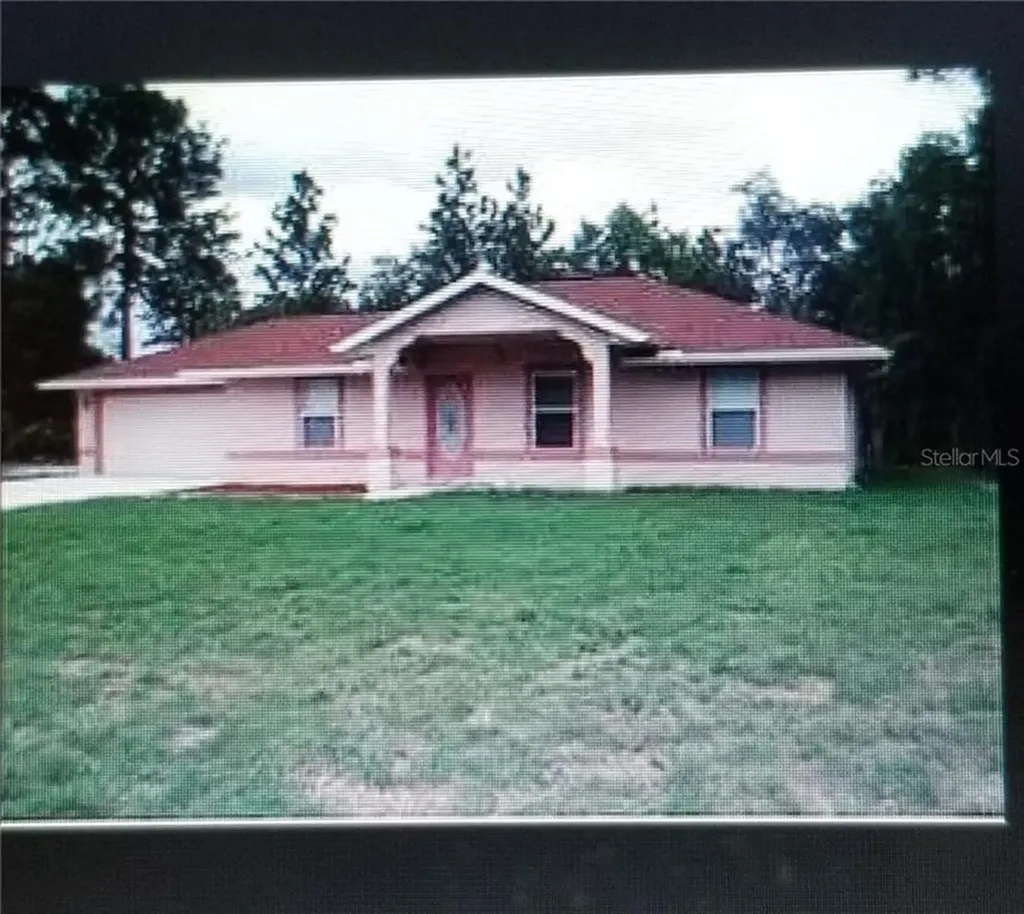 1123 W Hampshire Boulevard Citrus Springs FL 34434