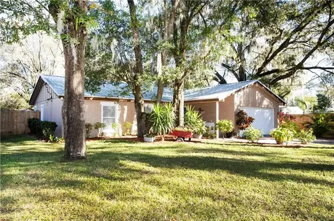 1204 E Cherry Street Plant City FL 33563