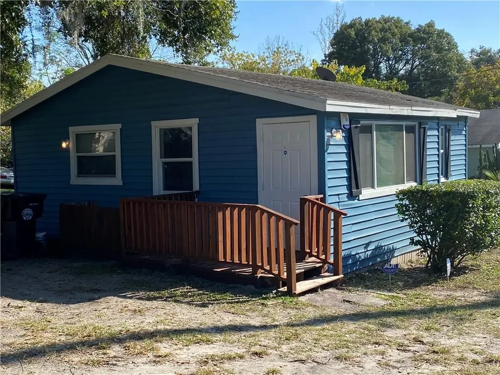 913 S Hawthorne Avenue Apopka FL 32703