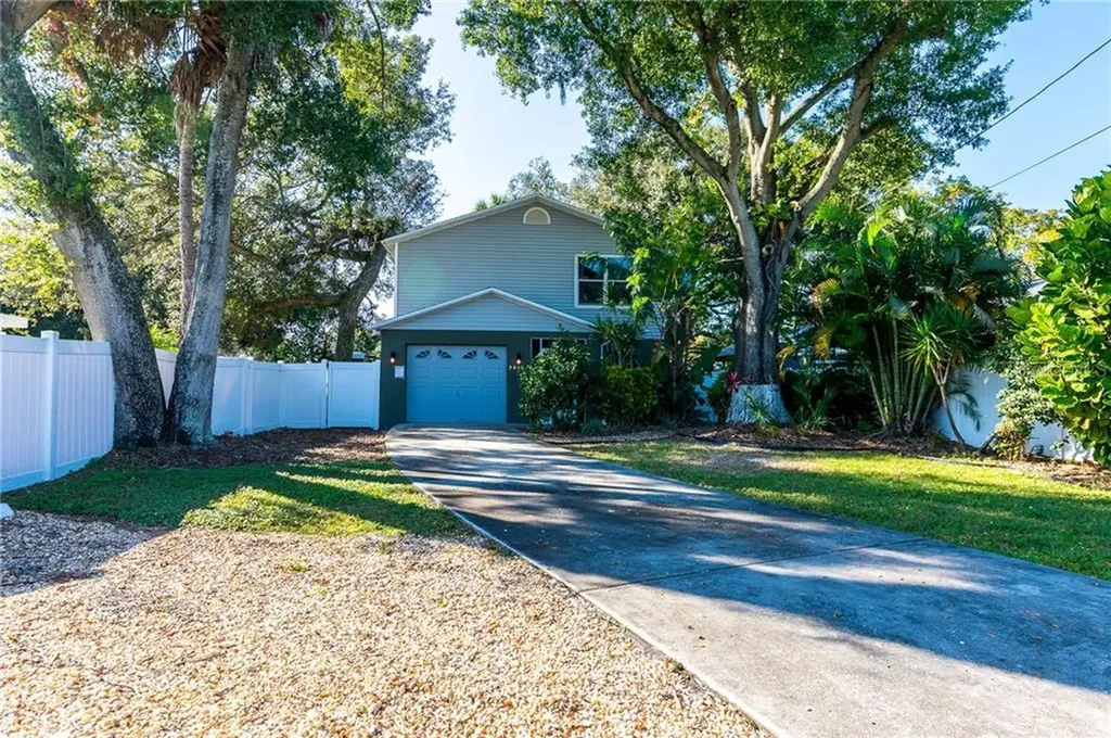 3806 N Clearfield Avenue Tampa FL 33603