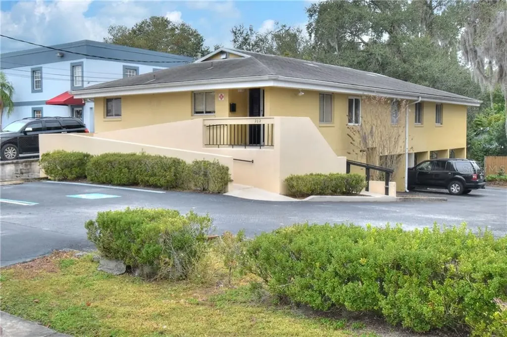 202 Allamanda Drive Lakeland FL 33803