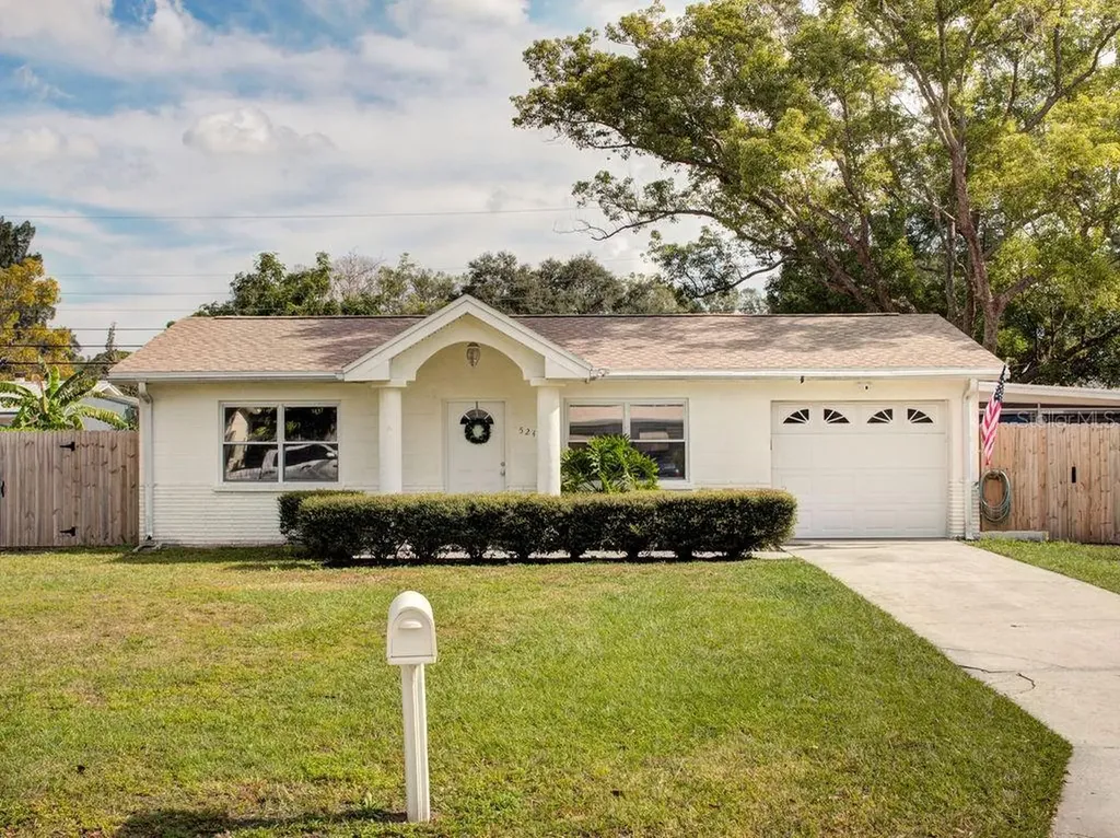5249 68th Way N St Petersburg FL 33709