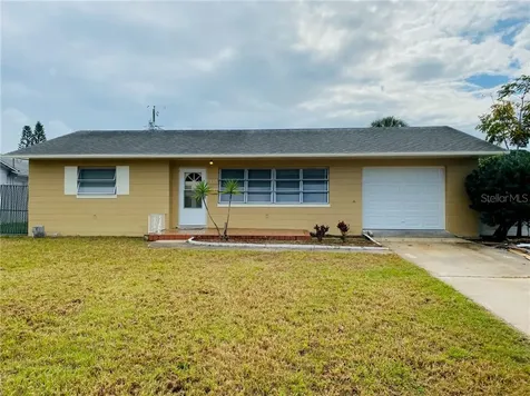 6732 35th Avenue N St Petersburg FL 33710