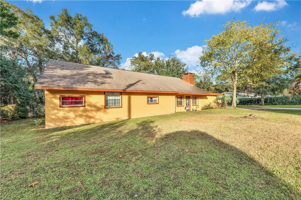 1523 NE 22nd Street Ocala FL 34470
