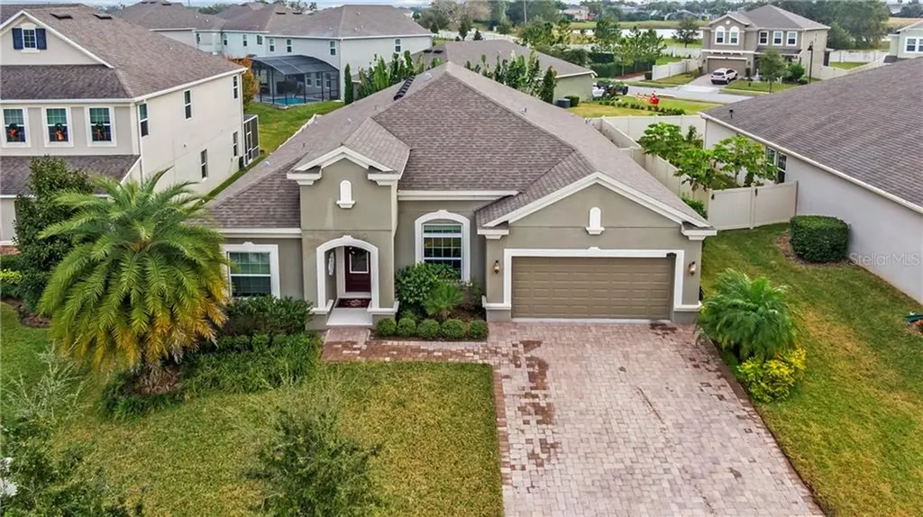 15527 Lake Burnett Shore Court Winter Garden FL 34787