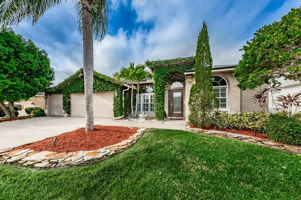 10204 Lockwood Pines Lane Tampa FL 33635