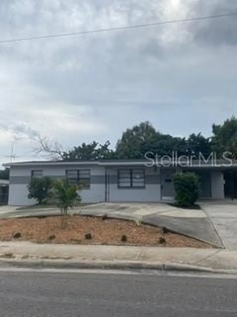 2312 W Sligh Avenue Tampa FL 33604
