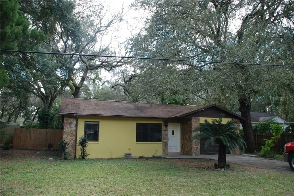 38240 Jendral Avenue Zephyrhills FL 33542