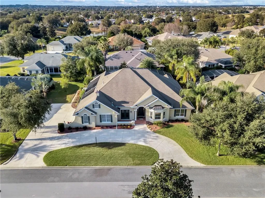 1967 Lake Miona Drive The Villages FL 32162