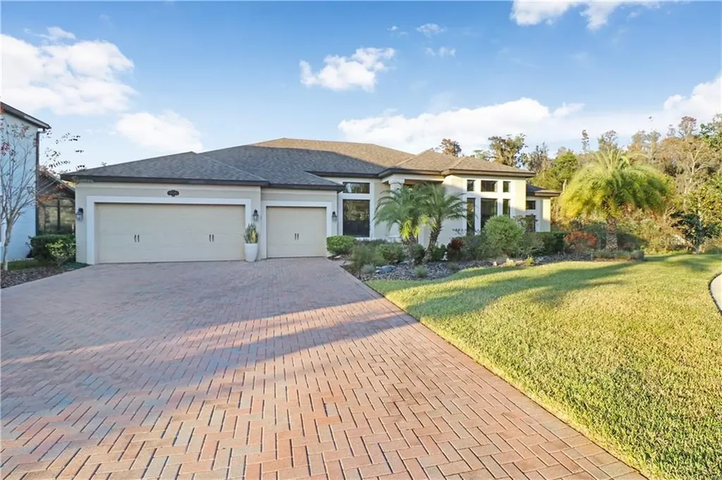 19401 Whispering Brook Drive Tampa FL 33647