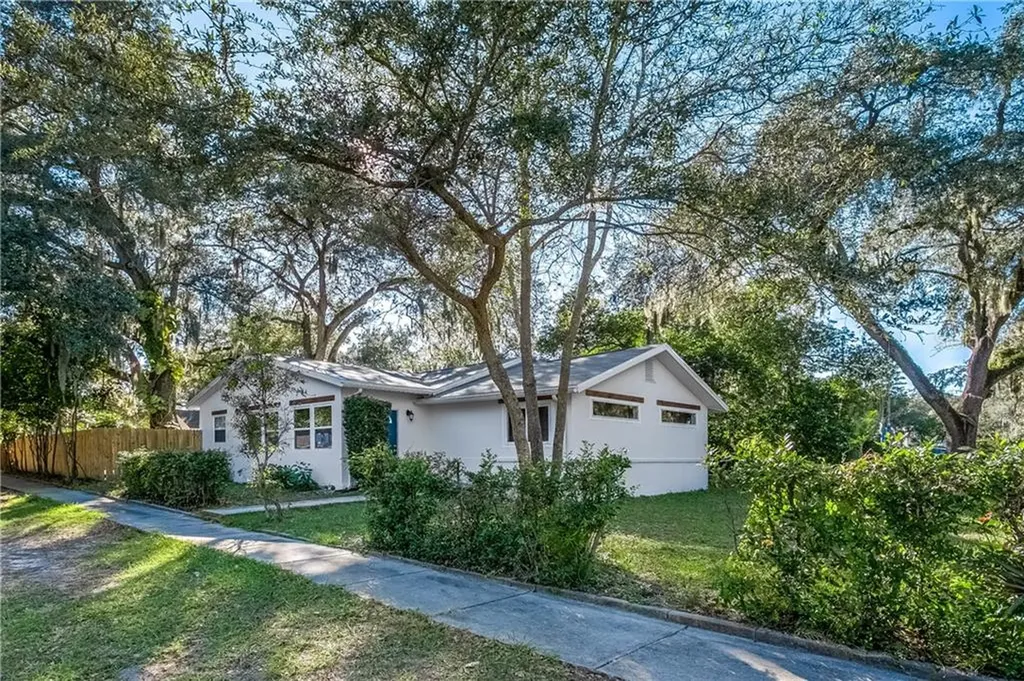 3936 50th Street N St Petersburg FL 33709