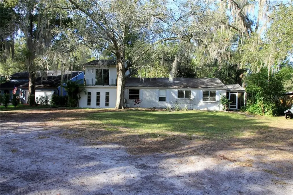 171 Triplet Lake Drive Casselberry FL 32707