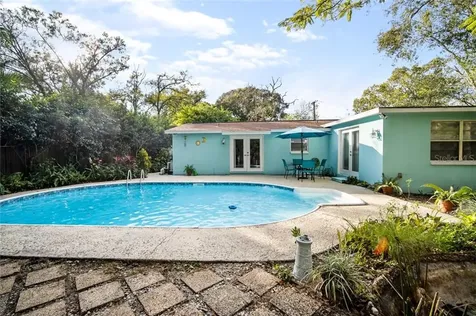 7221 N Sterling Avenue Tampa FL 33614
