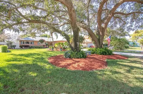 5140 Venetian Boulevard NE St Petersburg FL 33703