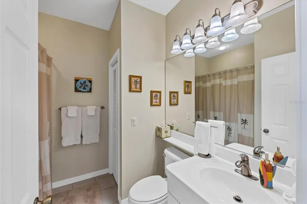 8272 Harborside Circle Englewood FL 34224