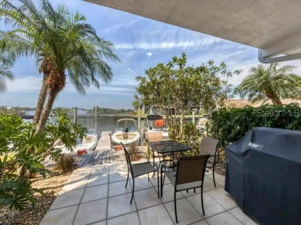 8272 Harborside Circle Englewood FL 34224