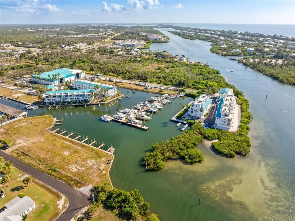 8272 Harborside Circle Englewood FL 34224
