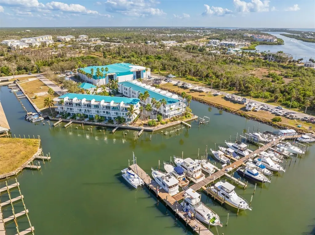 8272 Harborside Circle Englewood FL 34224